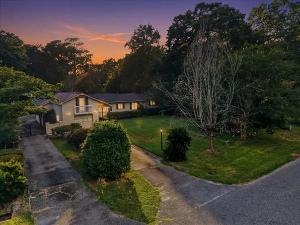 1022 Lepley Rd, Hanahan, SC 29410