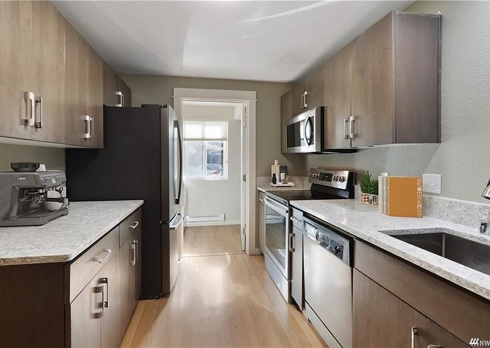 1st image of 734 Kirkland Cir APT D204