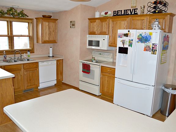 Great counter space!