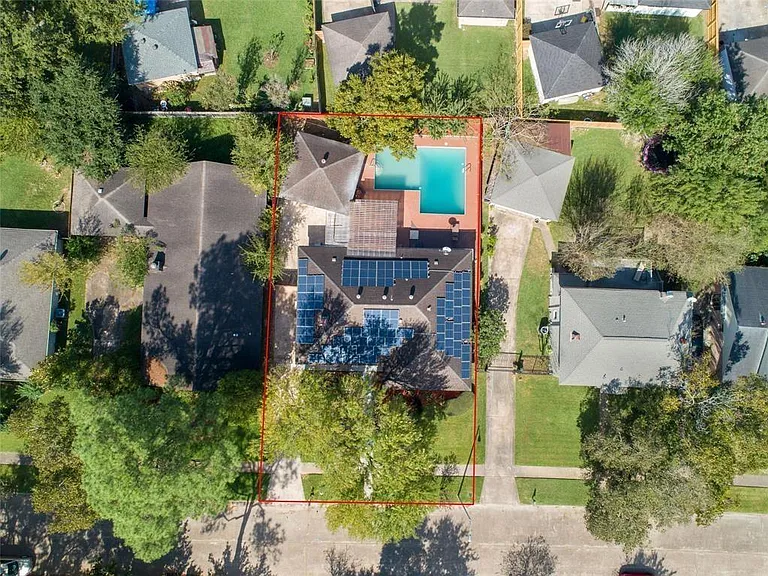 22122 Woodrose Dr — Photo 34
