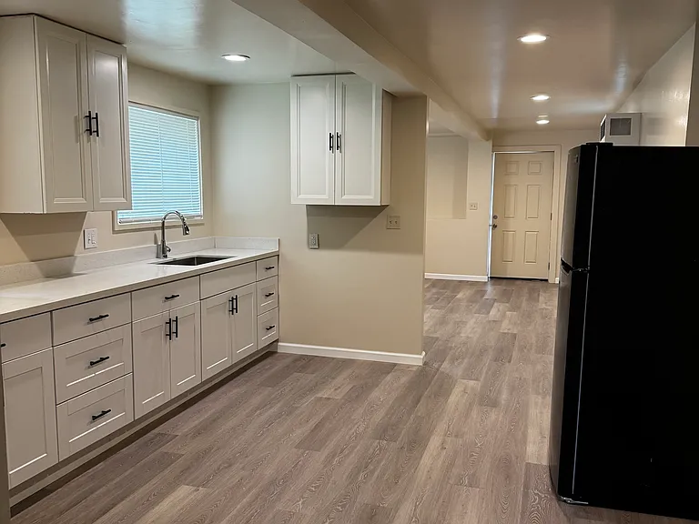 237 Lobos St — Photo 12