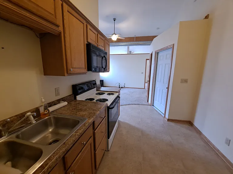 129 Main St #3 — Photo 13