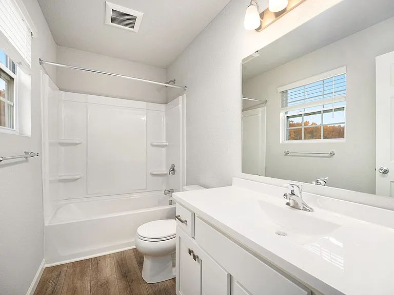 1610 Autumn Ridge Ln — Photo 11