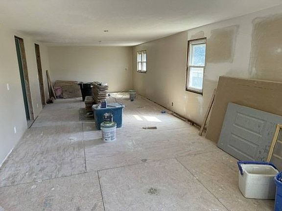 2nd image of 1205 Canal St