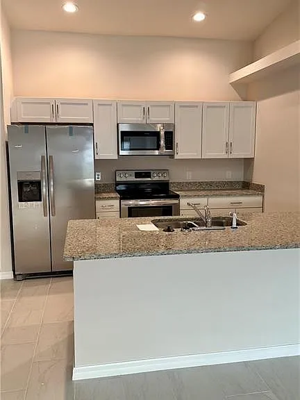 4402 Skyline Blvd — Photo 2