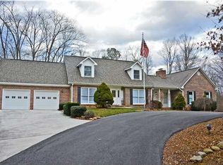 2304 Chestnut Ln NW, Cleveland, TN 37312