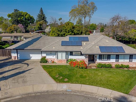 5th image of 2411 Bluegrass Ln