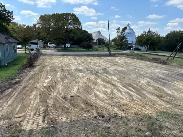 403 S 5th St, Corsicana, TX 75110