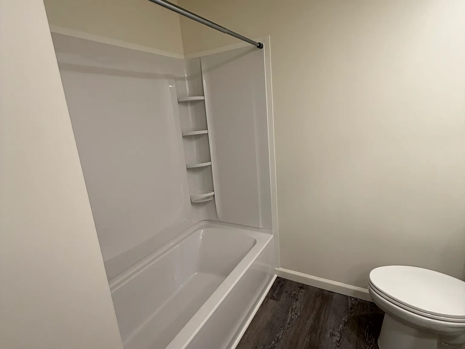 2 bed, 896 sqft, $1,850 — Photo 2