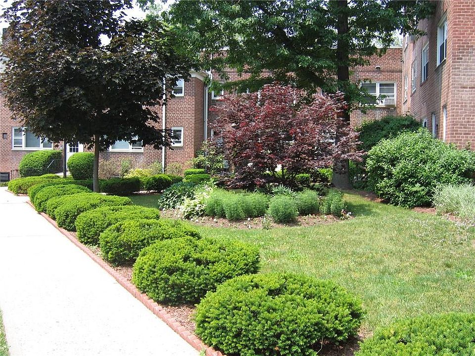 1st image of 6 Leewood Circle #1R