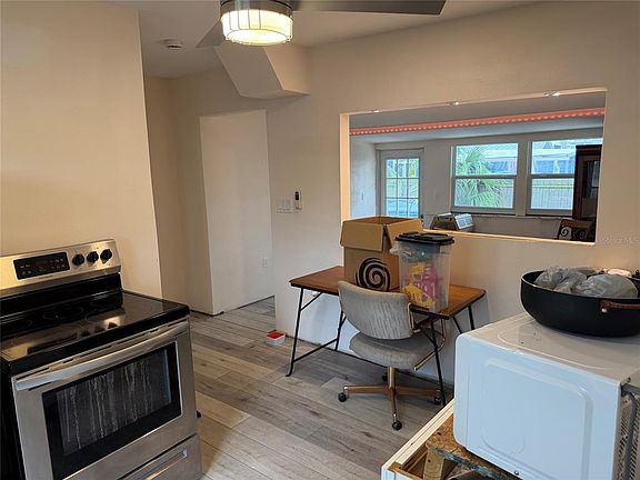 3rd image of 618 15TH STREET N