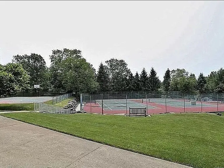 101 Wellington Park Dr — Photo 35