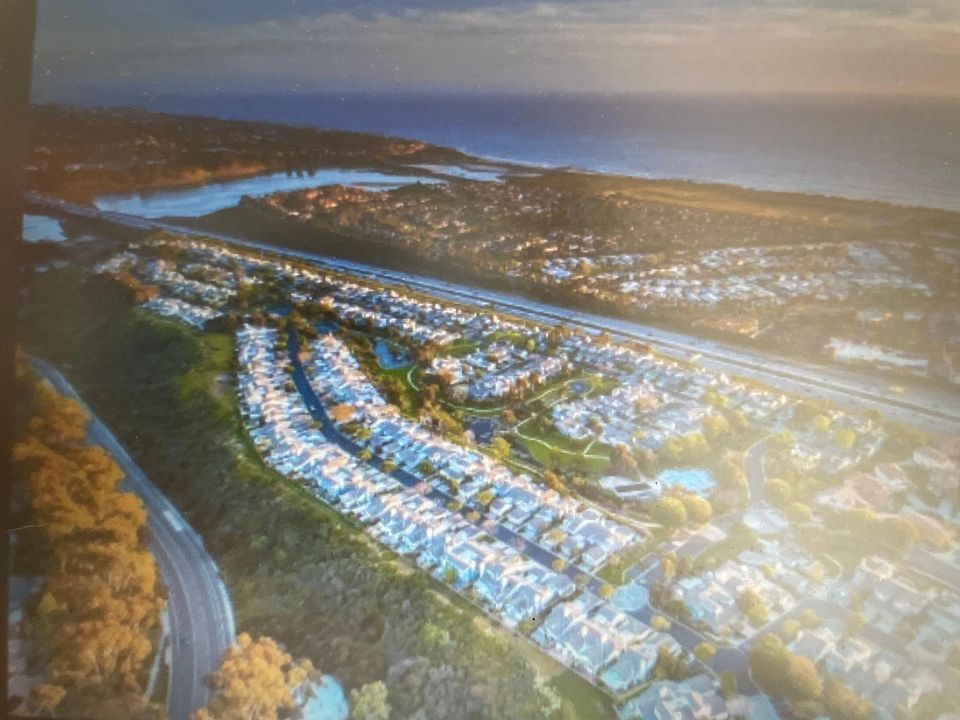 Coastal living by ocean and lagoon