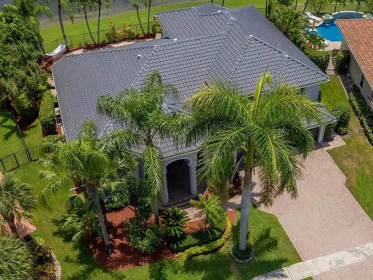 10849 Bal Harbor Dr — Photo 74