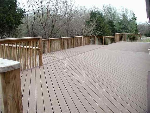 AMAZING Deck!!
