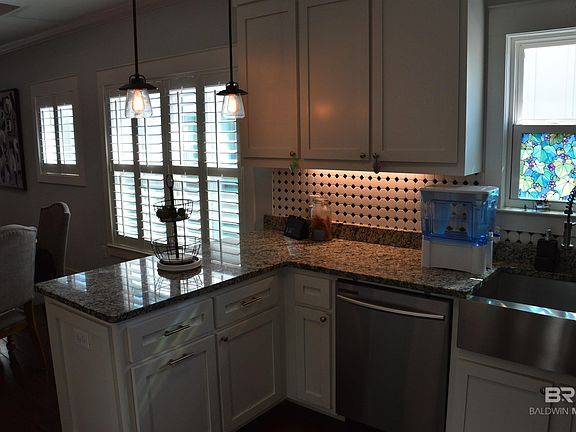 5th image of 8209 Carmel Cir