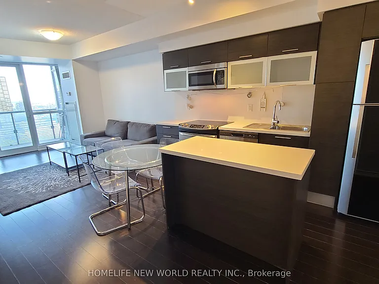 386 Yonge St #2905 — Photo 2