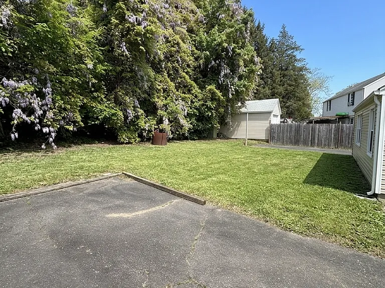 200-202 High Ridge Dr — Photo 3