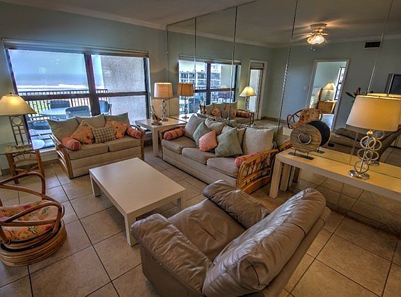 5th image of 402 Padre Blvd #606A