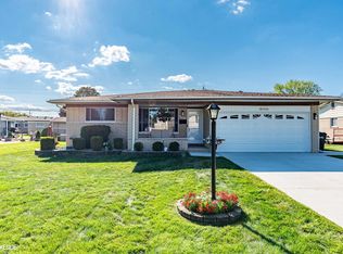 36355 Travis Dr, Sterling Heights, MI 48312