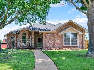 8210 Quail Glenn Ct, Rowlett, TX 75089