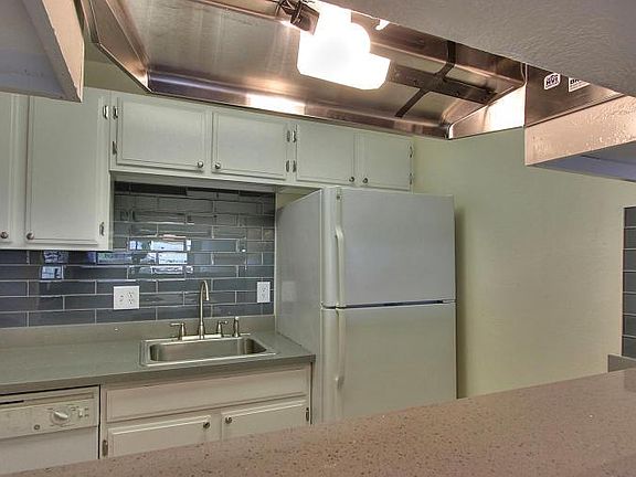 5th image of 1850 Pruneridge Ave APT 10