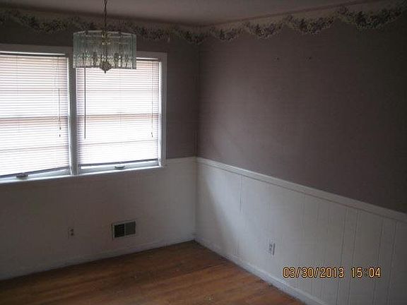 2nd image of 10206 Eve Dr