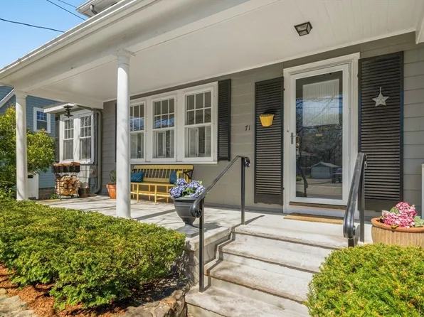 71 Woodside Rd, Winchester, MA 01890