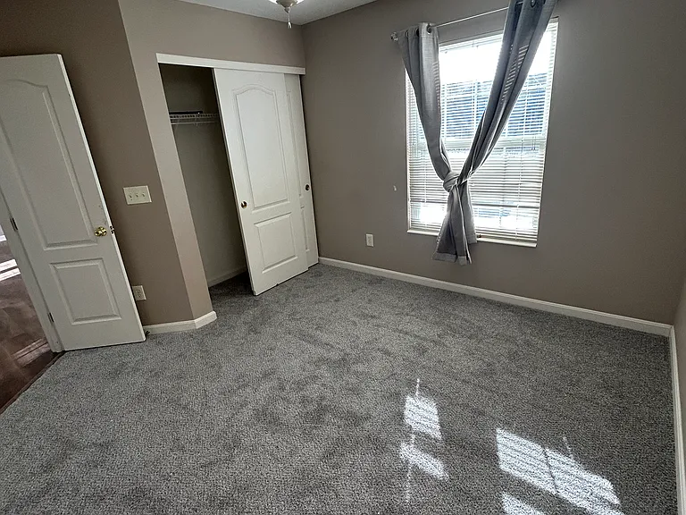 7648 Bridge Point Dr — Photo 15