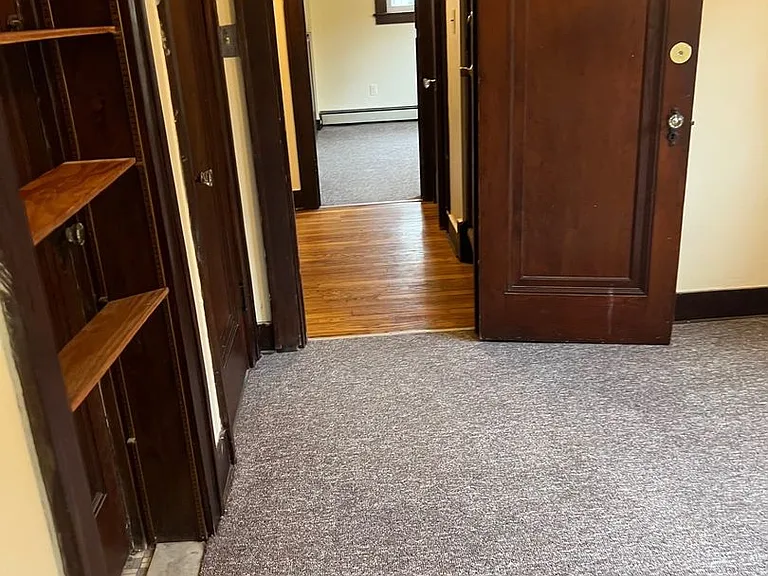 426 Packard St — Photo 2