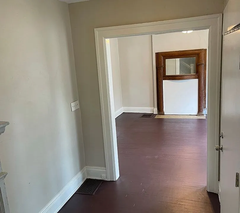 112 Ridge Ave