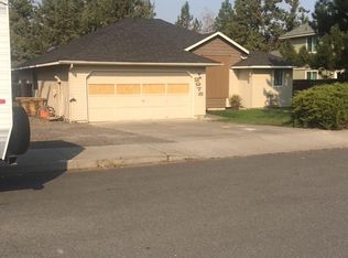 2975 NE Bluebell Ln, Bend, OR 97701