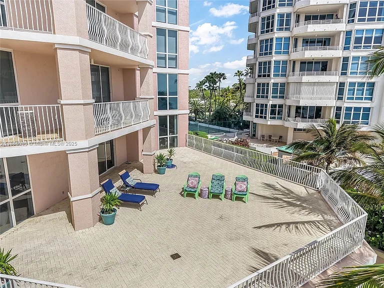 1460 S Ocean Blvd #304 — Photo 79
