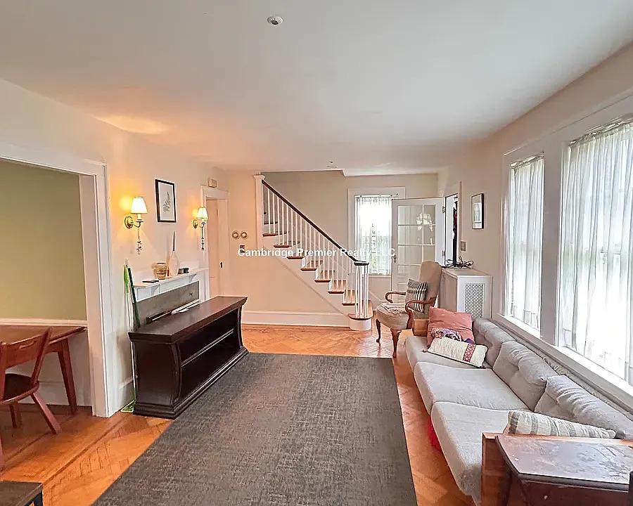 77 Pearl St #1