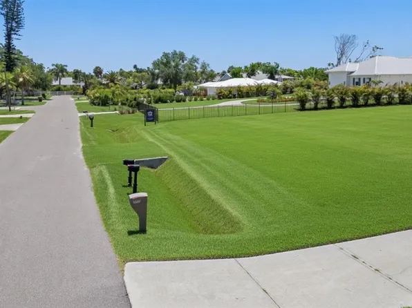 9912 46TH AVENUE W LOT 4, BRADENTON, FL 34210