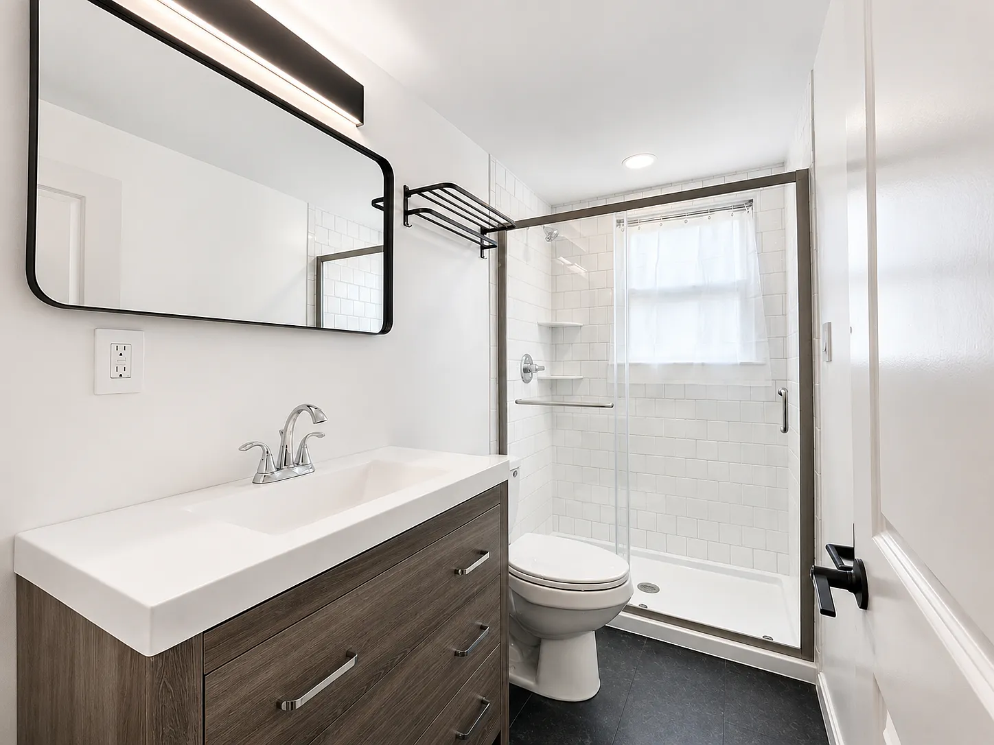3 bed, 1100 sqft, $1,850 — Photo 4