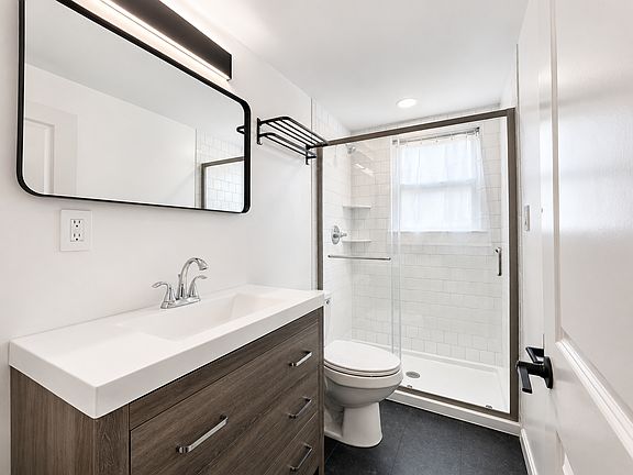 4th image of 113 Nash Rd #2