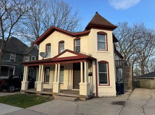 238 Madison St, Janesville, WI 53548