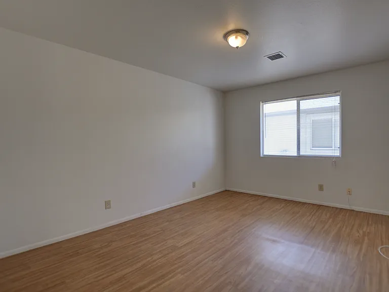 717 Bird St — Photo 11