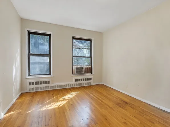 354 East 81st Street image 1 of 5