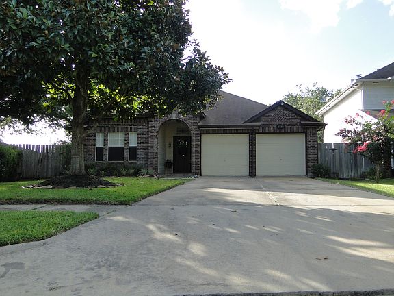 2nd image of 16918 Blue Mist Cir