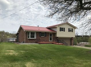 1034 Rostraver Rd, Belle Vernon, PA 15012