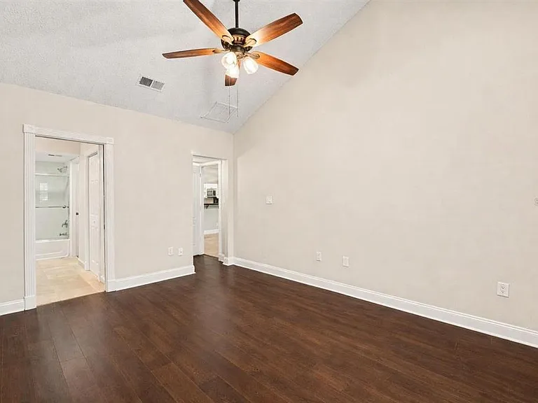 5567 Sea Forest Dr #324 — Photo 11