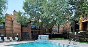 2nd image of 8001 Estate Cir #71