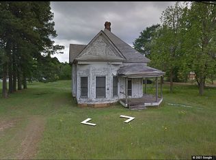 303 E McKissack St, Waldo, AR 71770