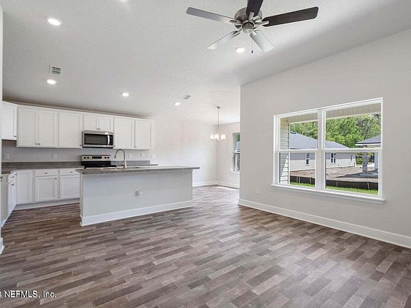 4th image of 3107 LAUREL SPRINGS Drive