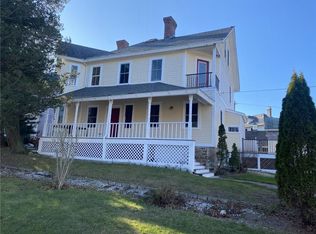 261 Gibbs Ave, Newport, RI 02840