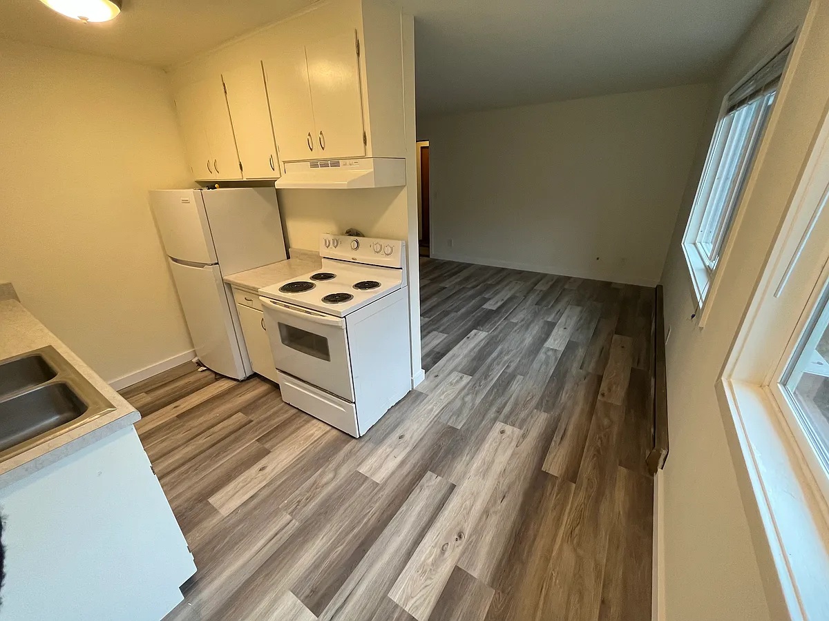 Building Photo - 5127 24th Ave NE #3