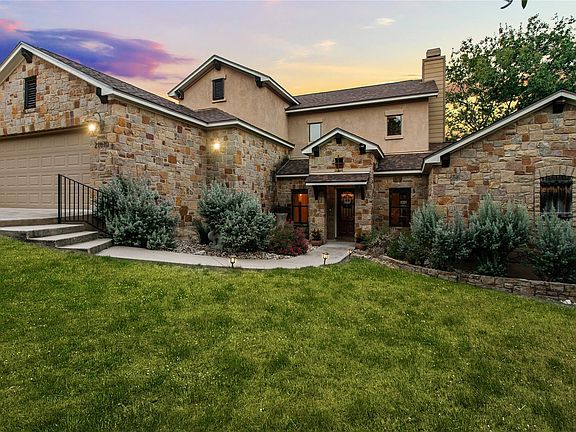 4th image of 21010 N Ridge St