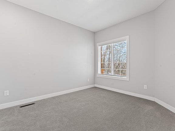 5th image of 468 Panorama Cir NW